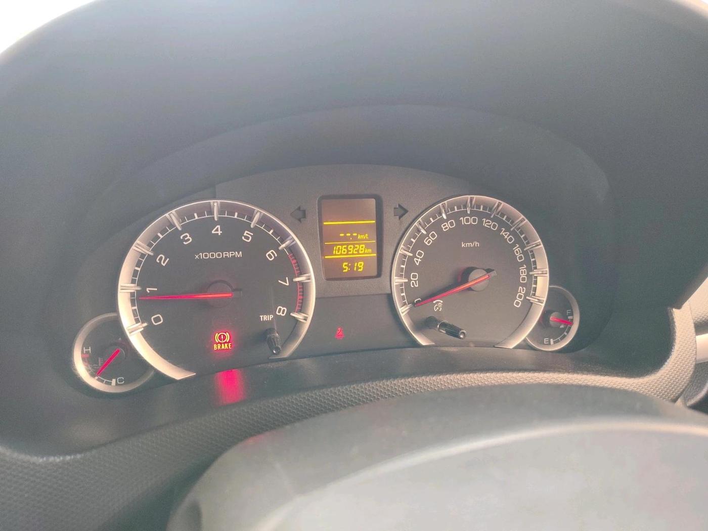2015 Maruti Swift VXI, Petrol, Manual, 1,06,928 km, interior