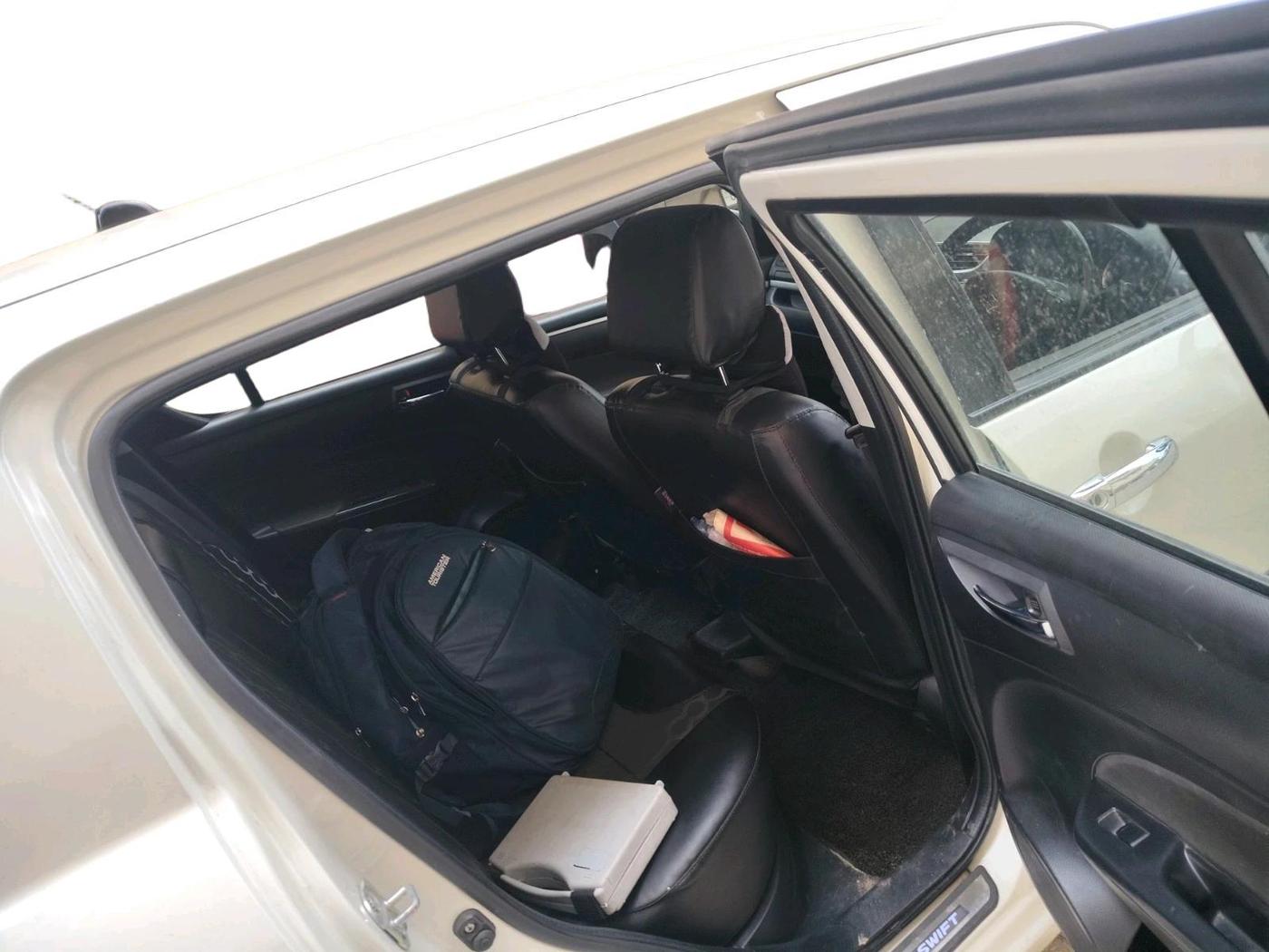 2015 Maruti Swift VXI, Petrol, Manual, 1,06,928 km, interior