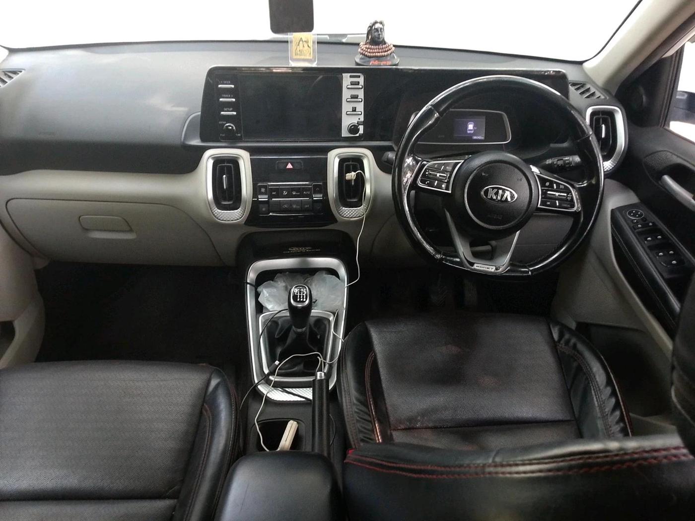 2020 KIA SONET HTX 1.5, Diesel, Manual, 1,36,042 km, interior