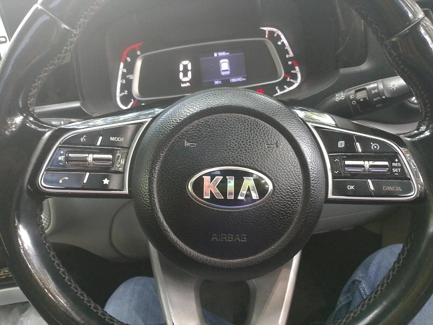 2020 KIA SONET HTX 1.5, Diesel, Manual, 1,36,042 km, interior