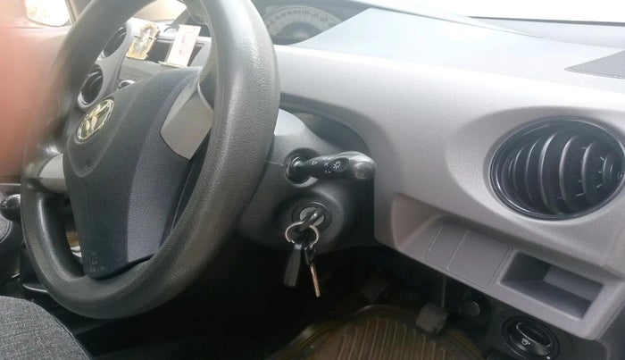 2011 Toyota Etios G, Petrol, Manual, 1,31,626 km, interior