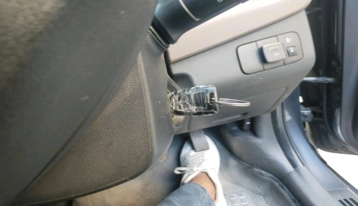 2018 Hyundai Grand i10 SPORTZ 1.2 KAPPA VTVT, CNG, Manual, 95,202 km, interior