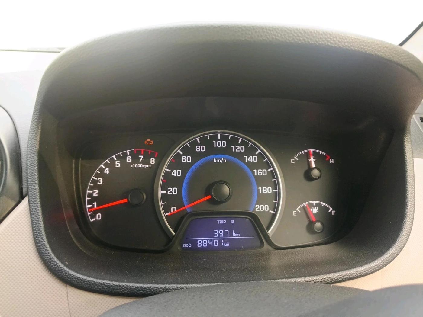 2016 Hyundai Grand i10 SPORTZ 1.2 KAPPA VTVT, CNG, Manual, 88,401 km, interior