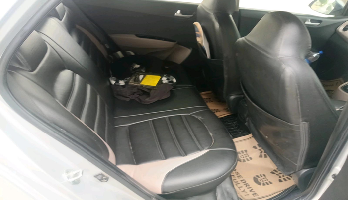 2016 Hyundai Grand i10 SPORTZ 1.2 KAPPA VTVT, CNG, Manual, 88,401 km, interior