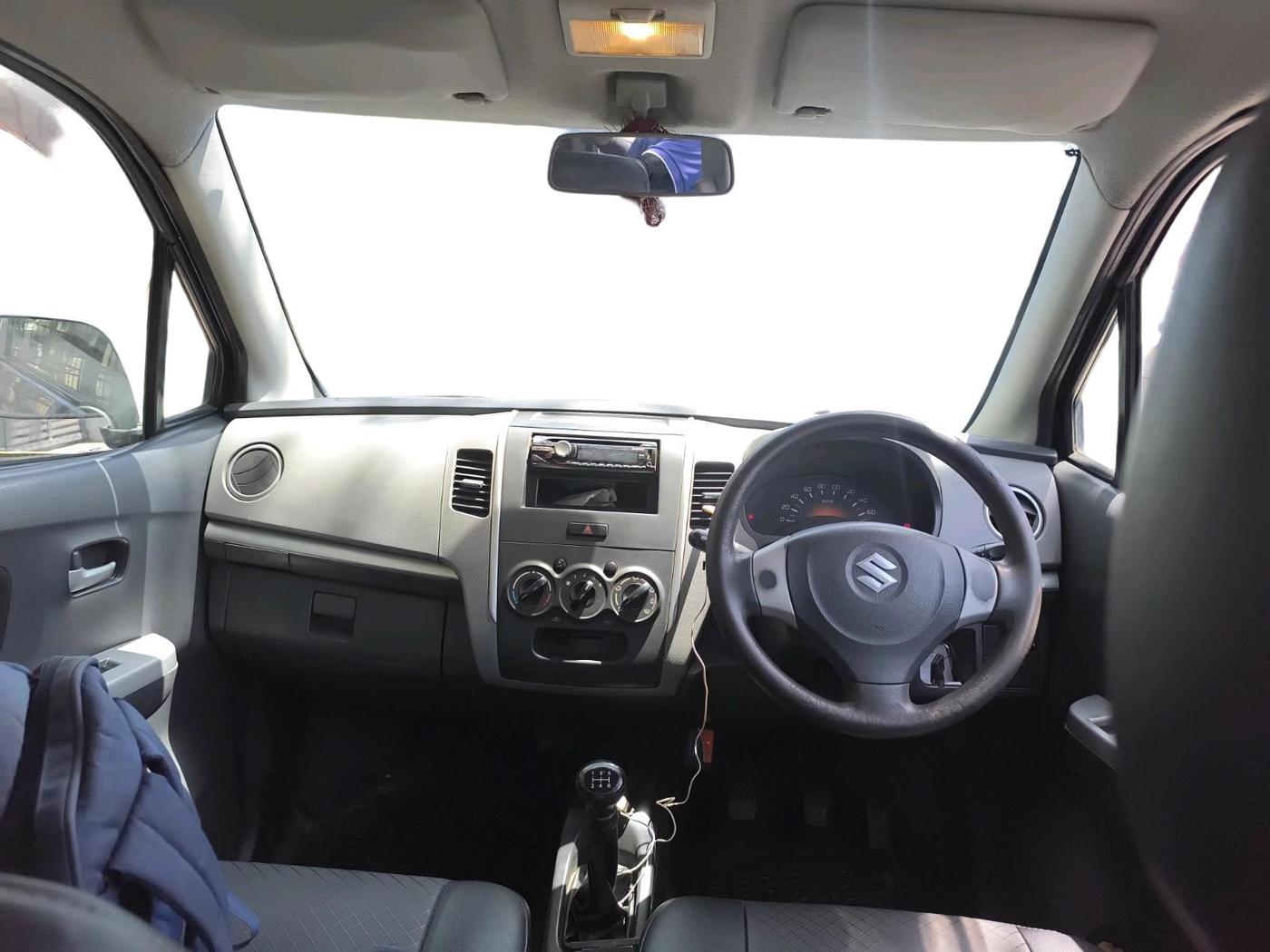 2011 Maruti Wagon R 1.0 LXI, Petrol, Manual, 1,05,611 km, interior