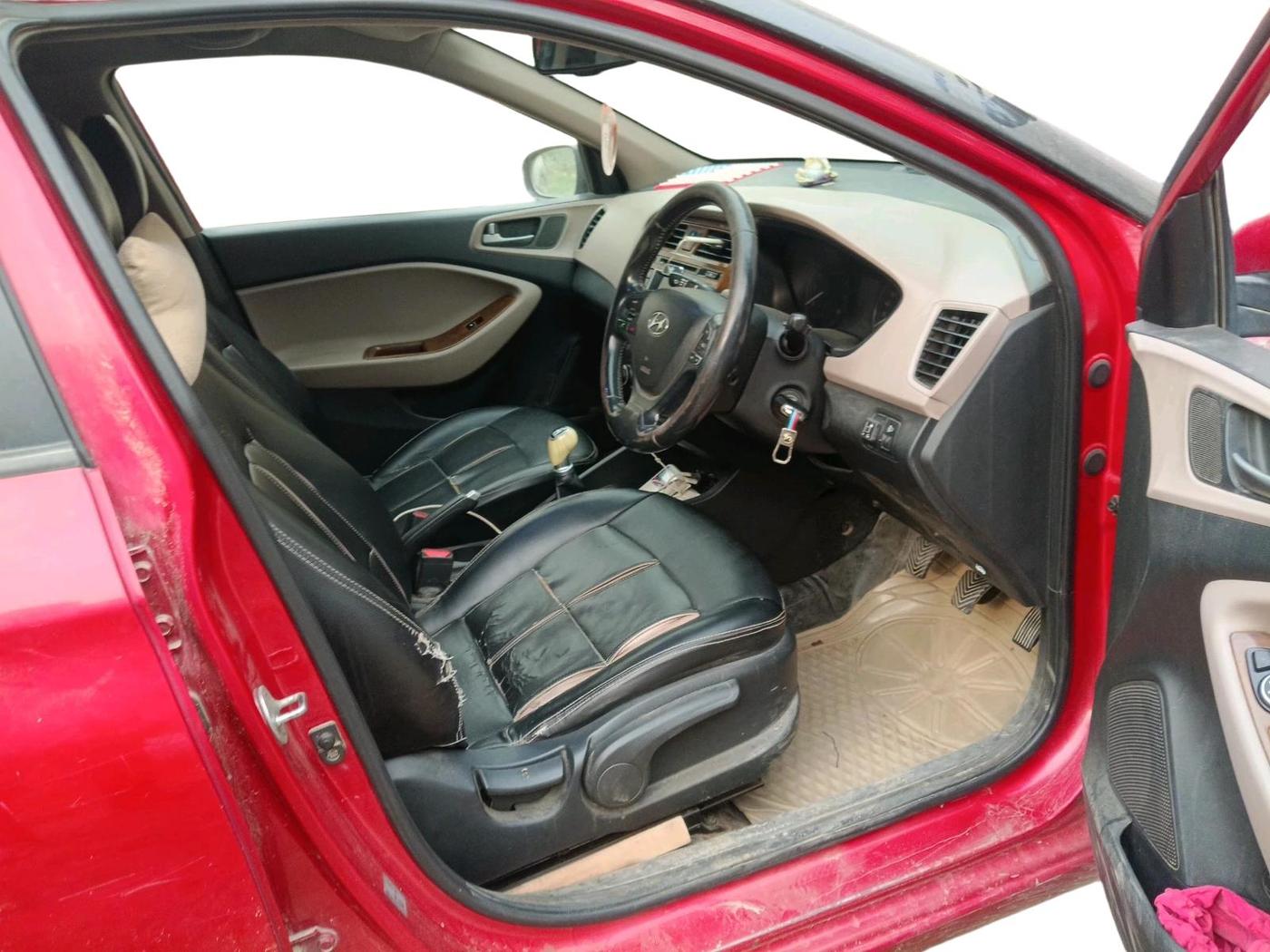 2014 Hyundai Elite i20 SPORTZ 1.2, CNG, Manual, 93,218 km, interior