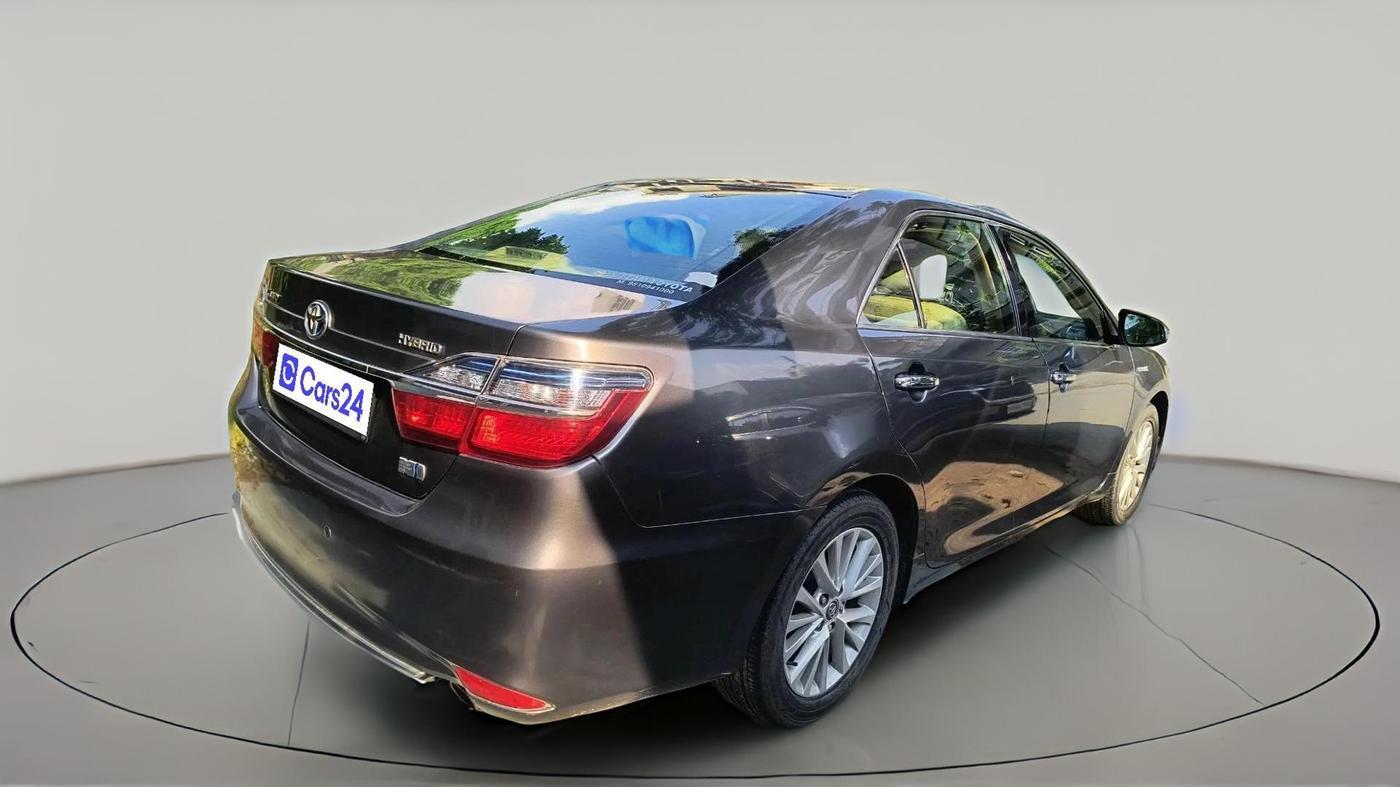 2016 Toyota Camry HYBRID, Hybrid, Automatic, 1,67,988 km, exterior