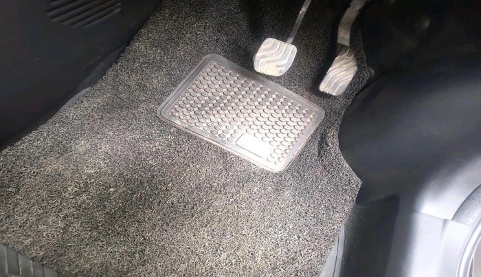 2022 Nissan MAGNITE XV TURBO CVT, Petrol, Automatic, 39,977 km, interior