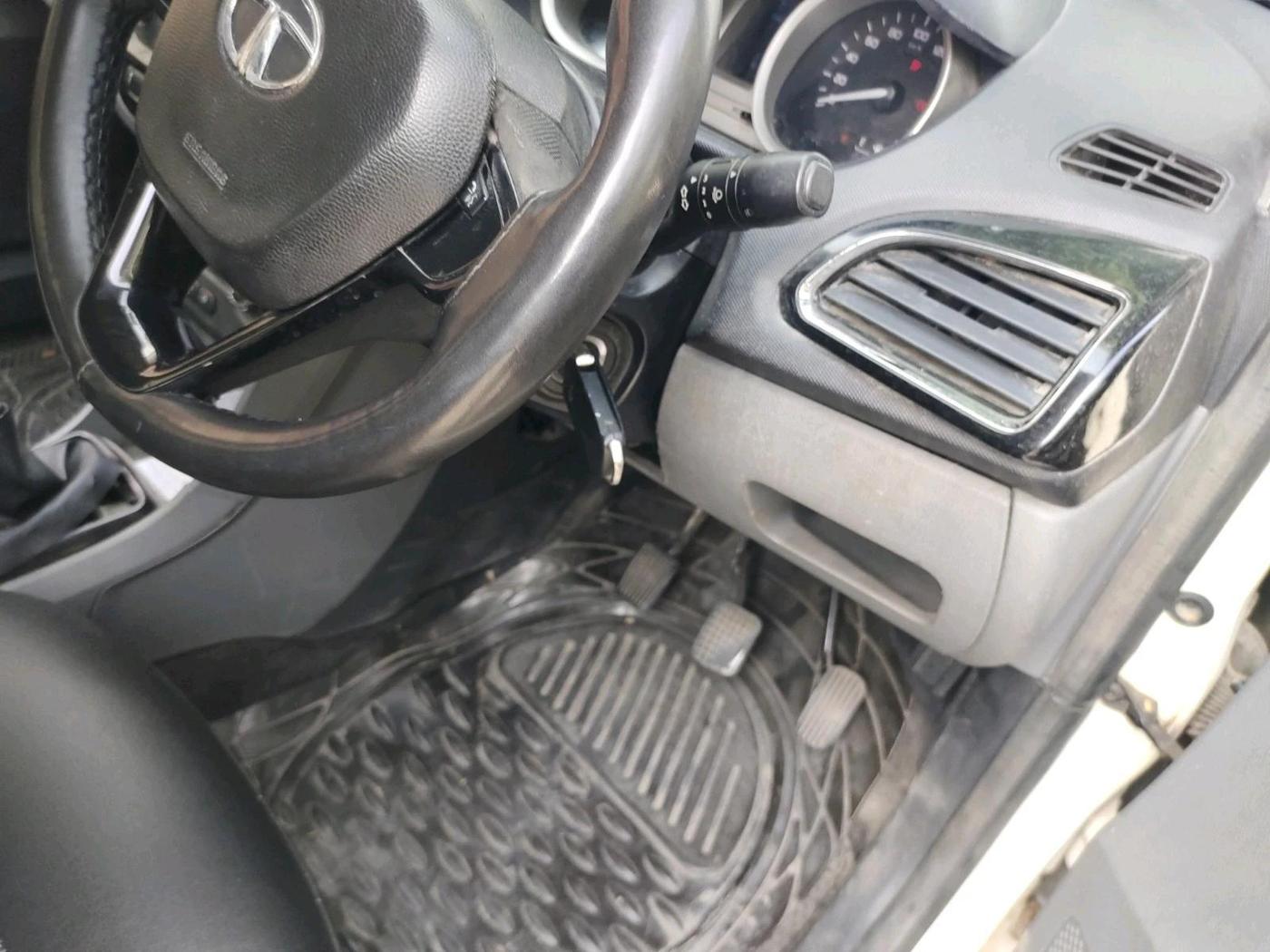 2017 Tata TIGOR XZ PETROL, Petrol, Manual, 59,649 km, interior