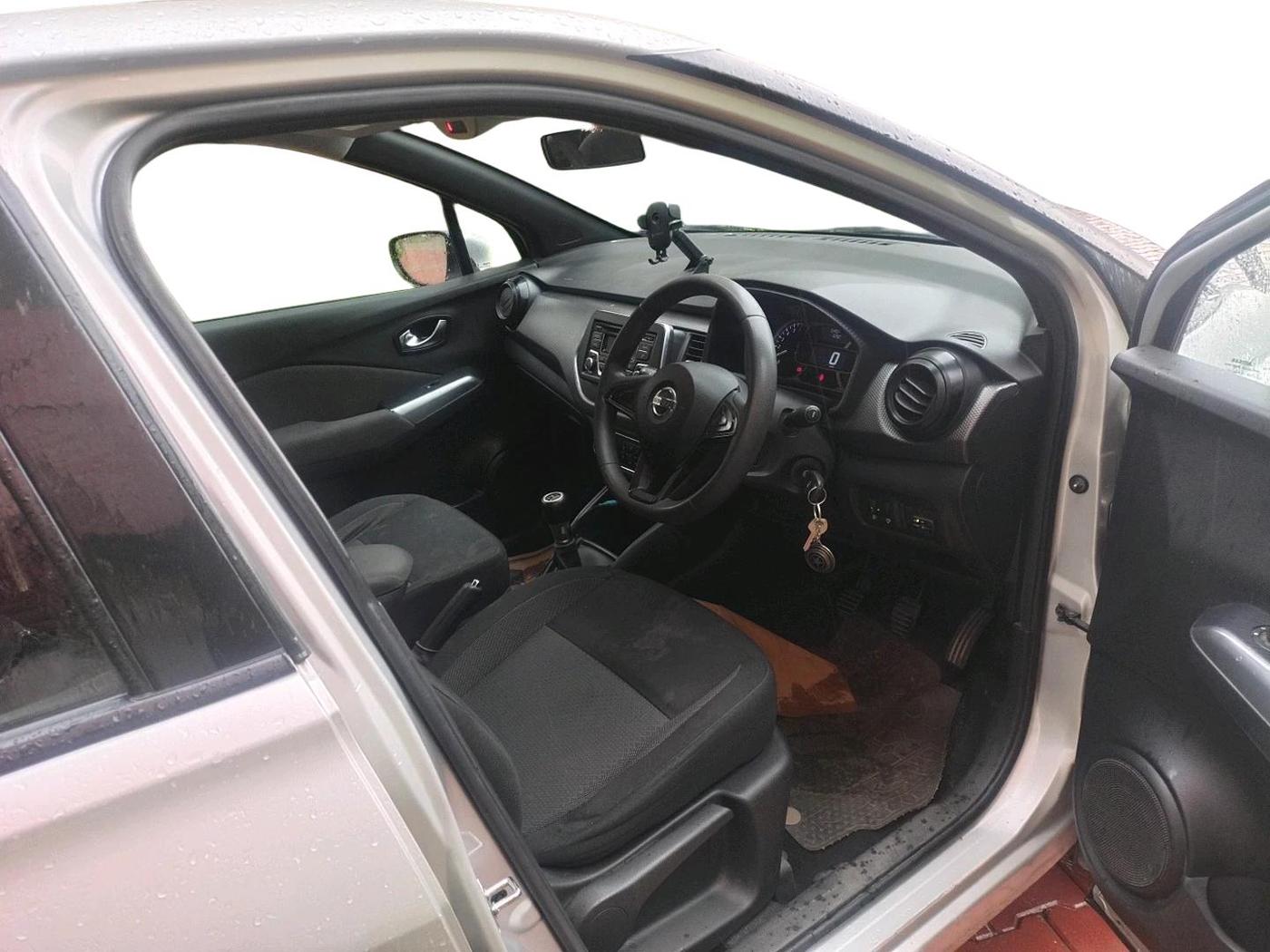 2019 Nissan Kicks XL 1.5, CNG, Manual, 54,937 km, interior