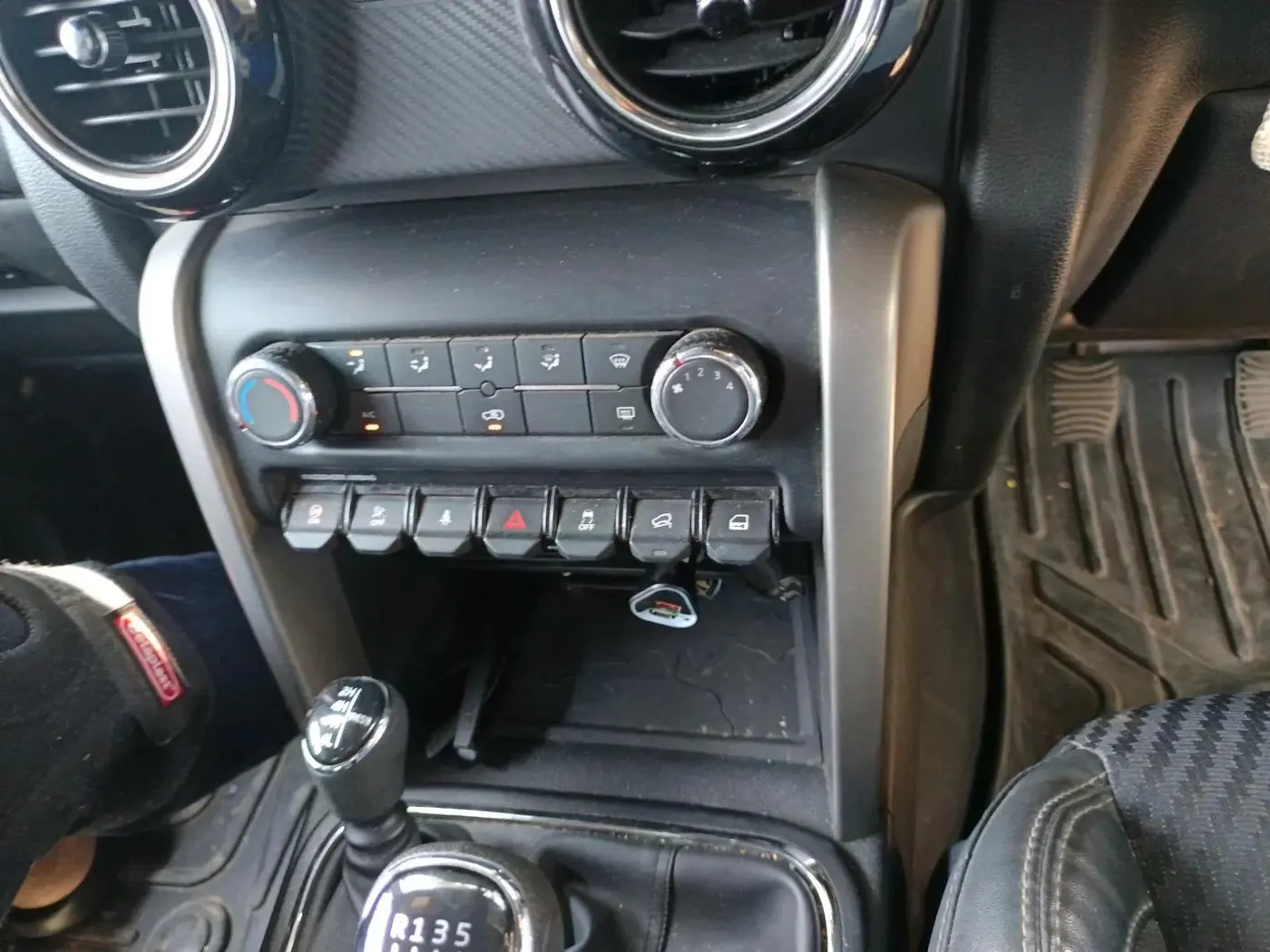 2022 Mahindra Thar LX HARD TOP 4WD MT, Diesel, Manual, 72,512 km, interior