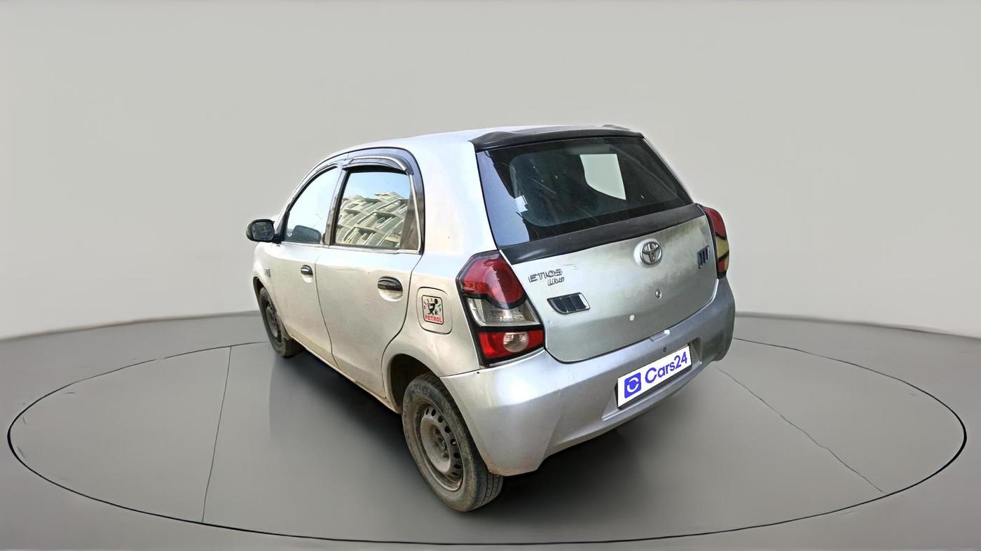 2011 Toyota Etios Liva G, Petrol, Manual, 2,21,639 km, exterior