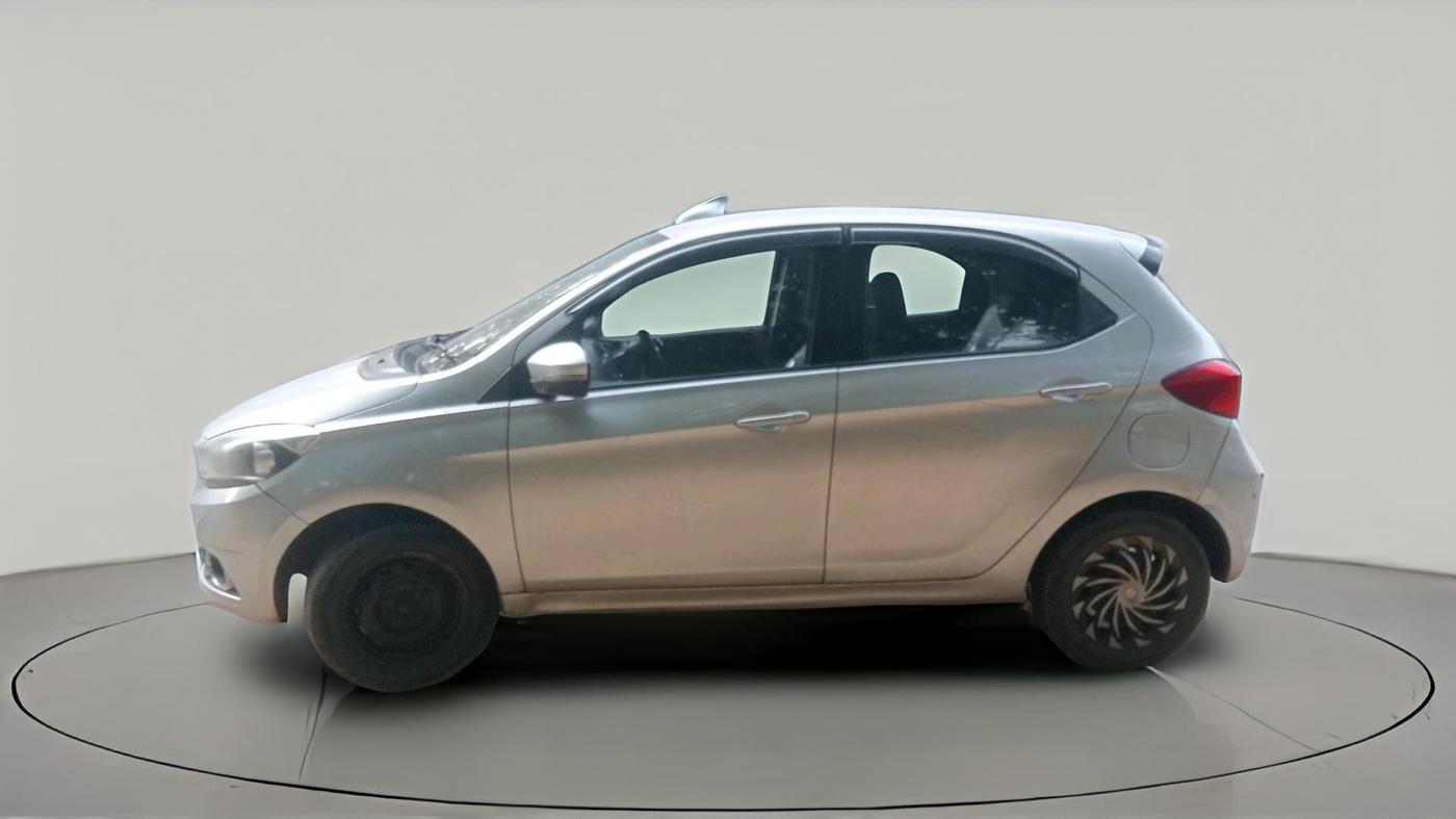 2016 Tata Tiago XZ PETROL, Petrol, Manual, 1,76,369 km, exterior