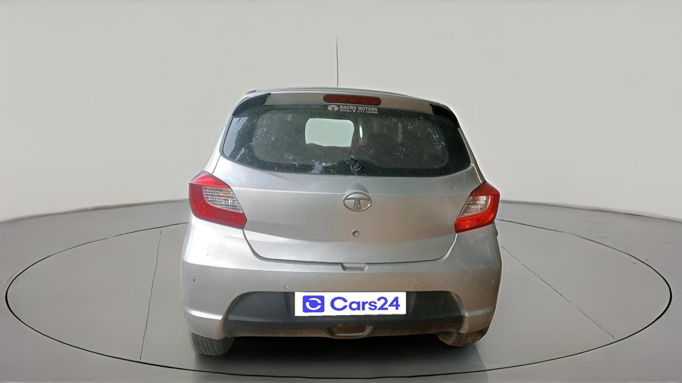 2016 Tata Tiago XZ PETROL, Petrol, Manual, 1,76,369 km, exterior
