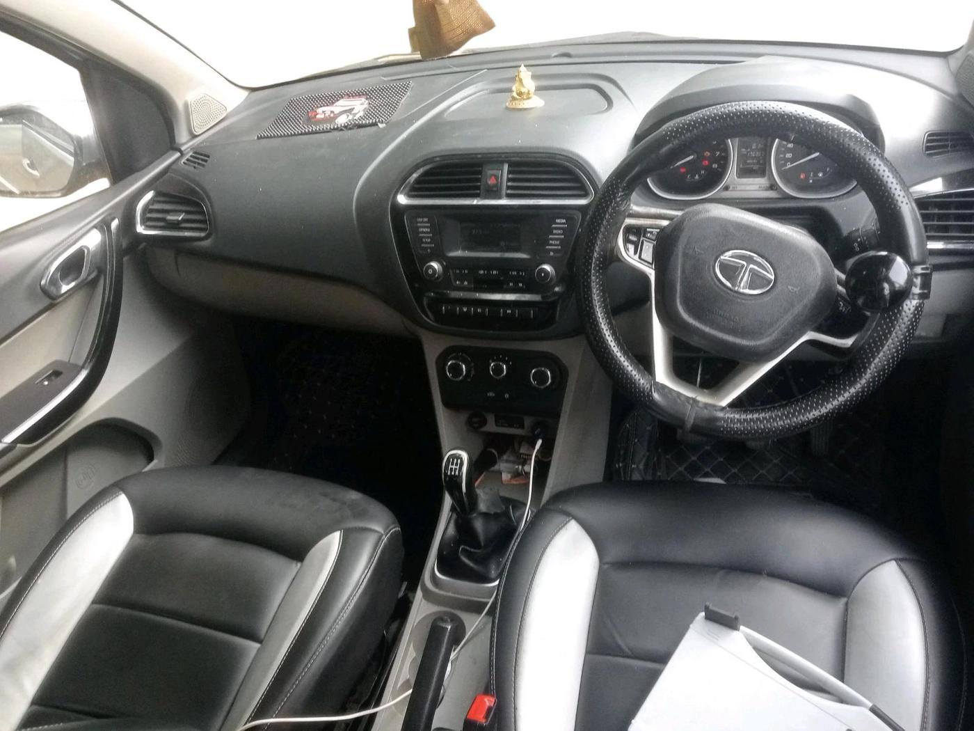 2016 Tata Tiago XZ PETROL, Petrol, Manual, 1,76,369 km, interior