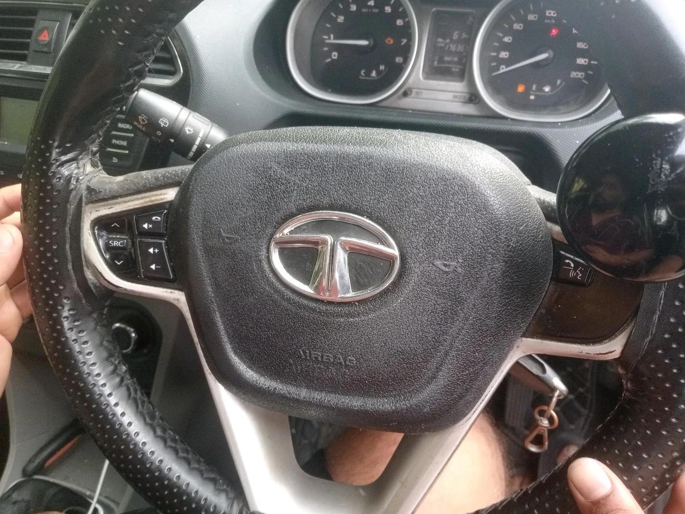 2016 Tata Tiago XZ PETROL, Petrol, Manual, 1,76,369 km, interior
