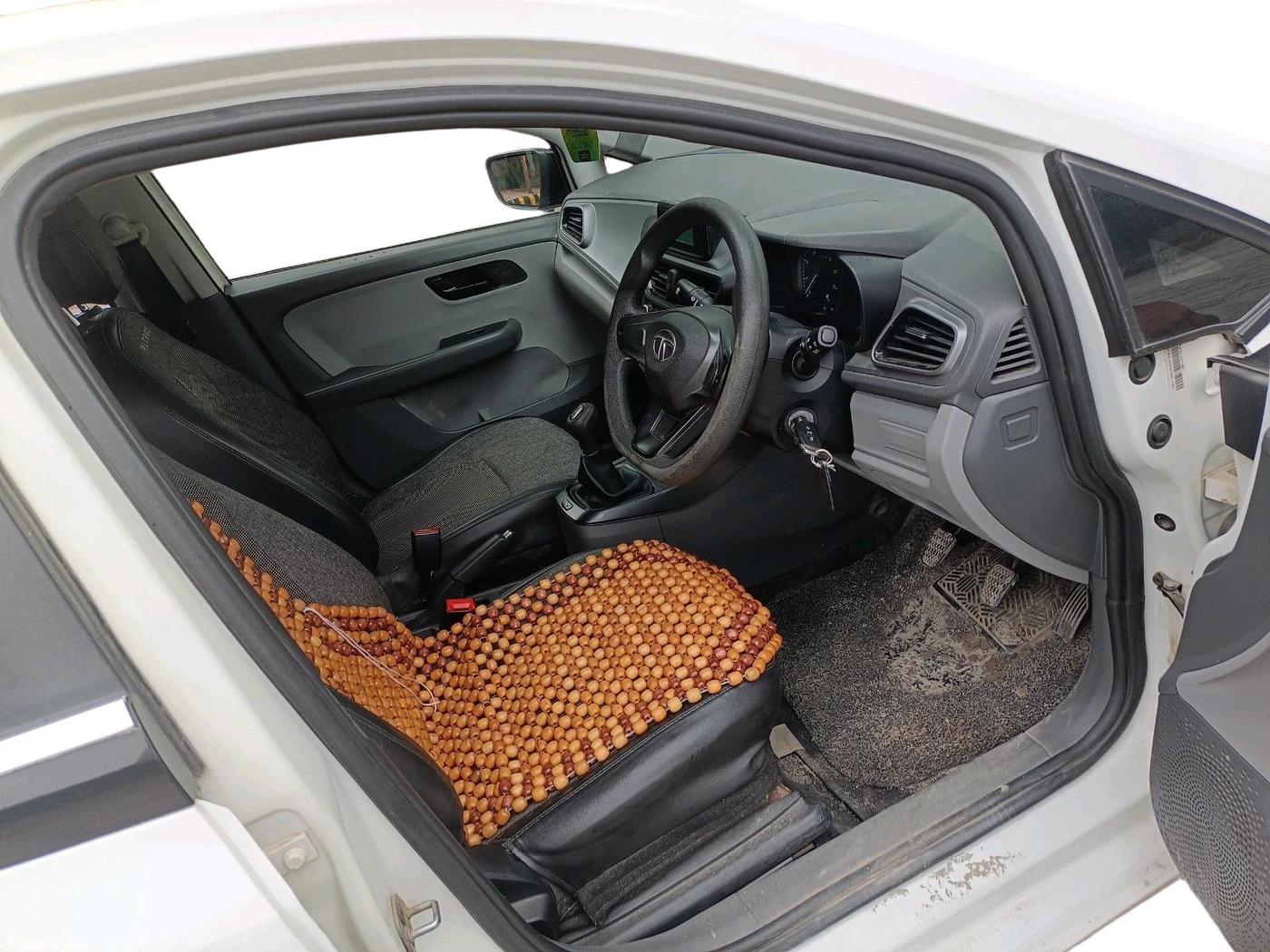 2021 Tata ALTROZ XE PETROL, Petrol, Manual, 93,913 km, interior