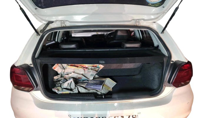 2019 Volkswagen Polo COMFORTLINE 1.0L MPI, Petrol, Manual, 82,204 km, exterior