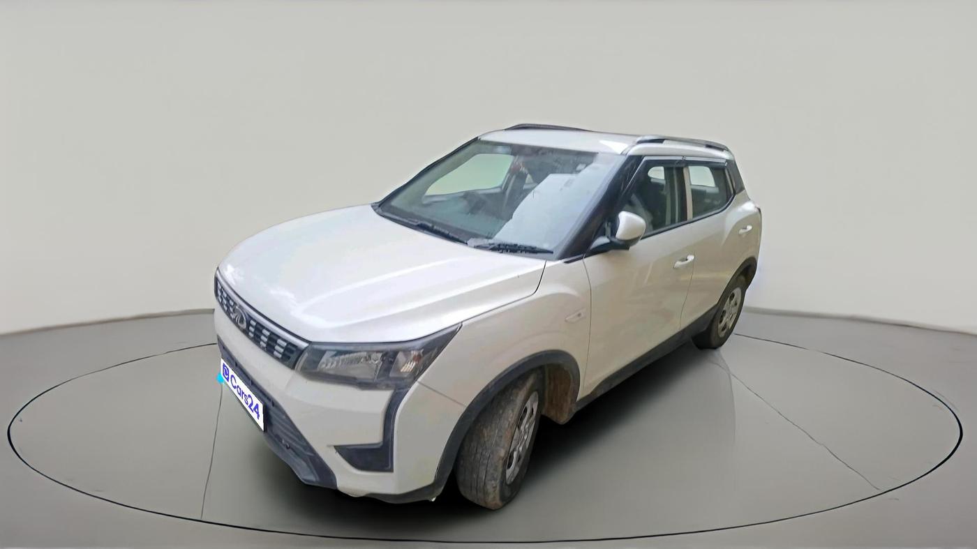 2019 Mahindra XUV300 W6 1.2 PETROL, Petrol, Manual, 79,623 km, exterior