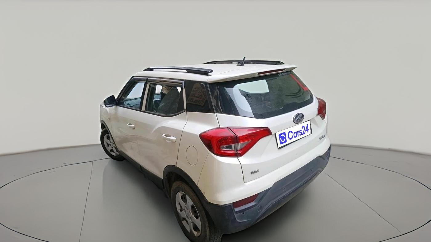 2019 Mahindra XUV300 W6 1.2 PETROL, Petrol, Manual, 79,623 km, exterior