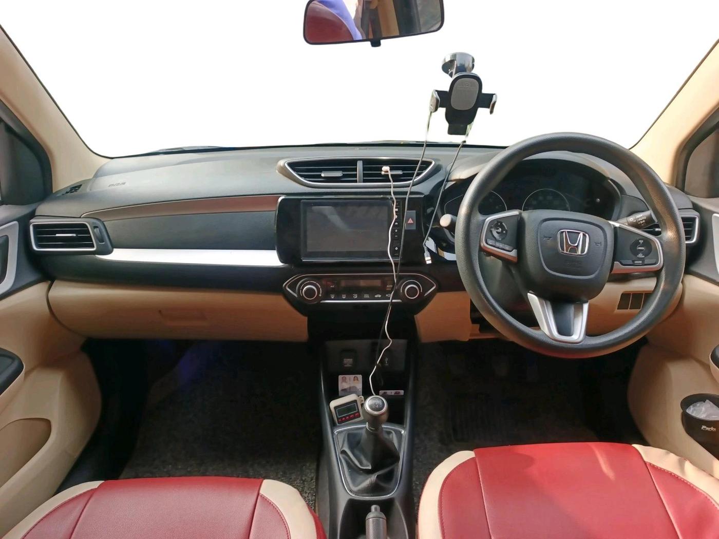 2022 Honda Amaze 1.2L I-VTEC VX, Petrol, Manual, 14,834 km, interior