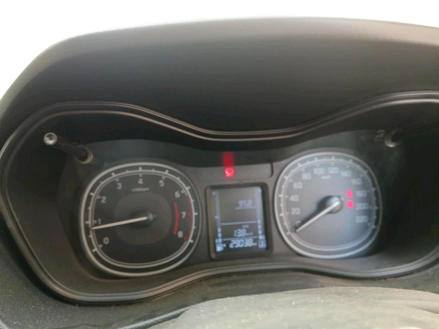 2021 Maruti Vitara Brezza LXI, Petrol, Manual, 29,038 km, interior
