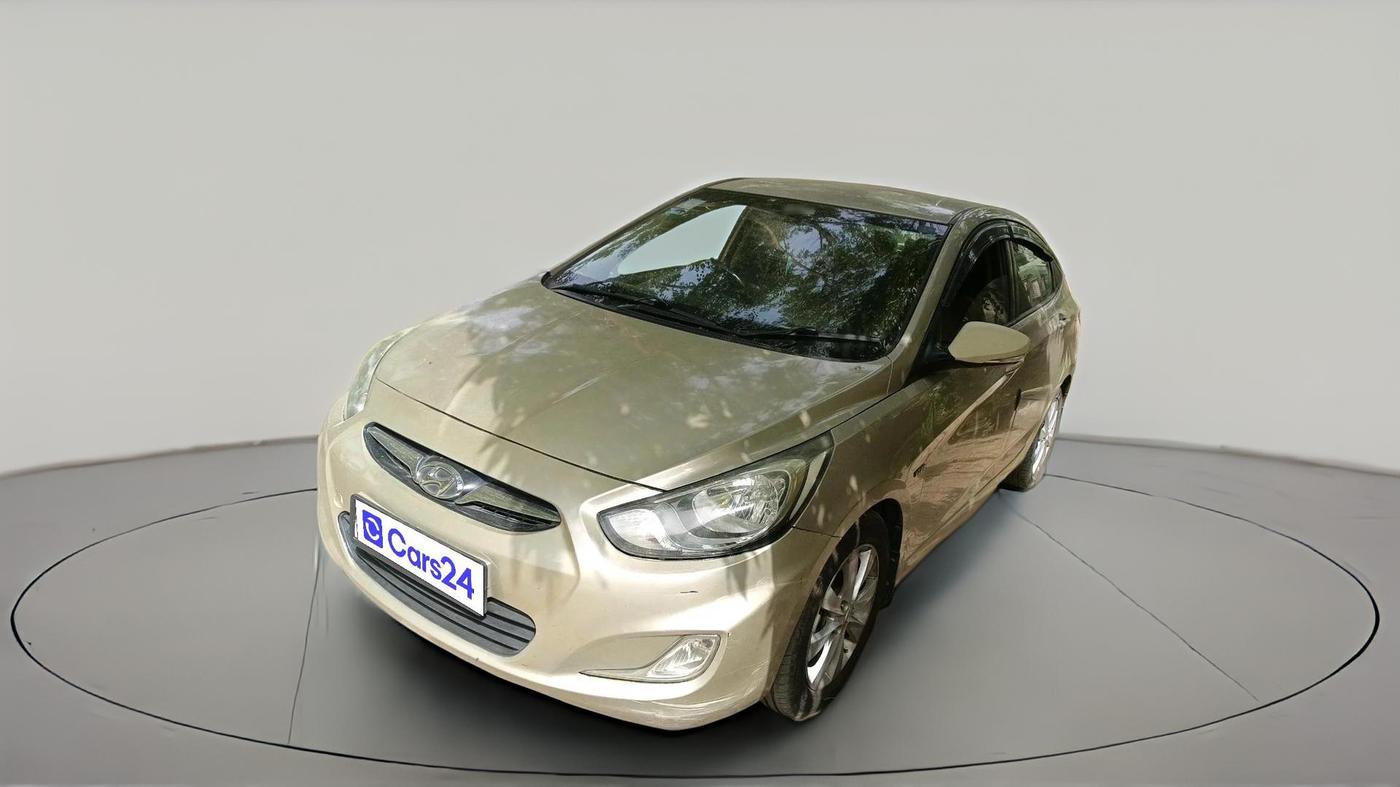 2011 Hyundai Verna FLUIDIC 1.6 VTVT SX, Petrol, Manual, 1,25,901 km, exterior