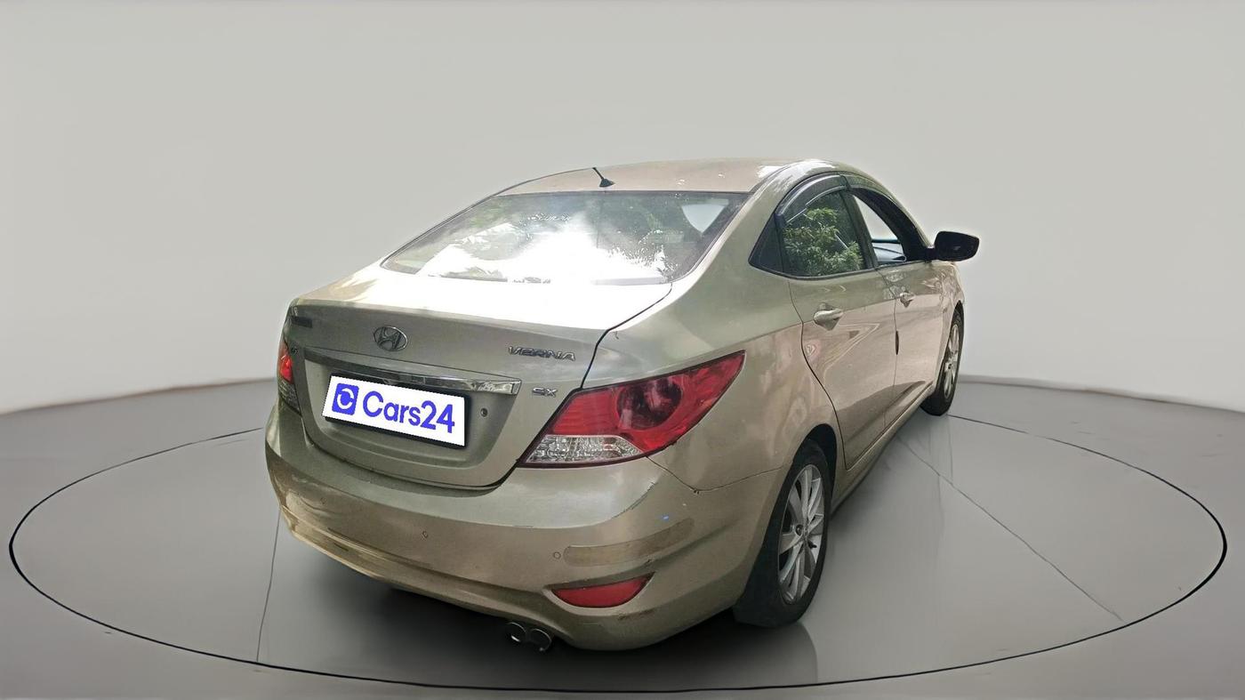 2011 Hyundai Verna FLUIDIC 1.6 VTVT SX, Petrol, Manual, 1,25,901 km, exterior