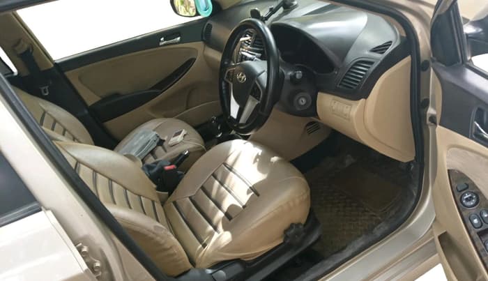 2011 Hyundai Verna FLUIDIC 1.6 VTVT SX, Petrol, Manual, 1,25,901 km, interior