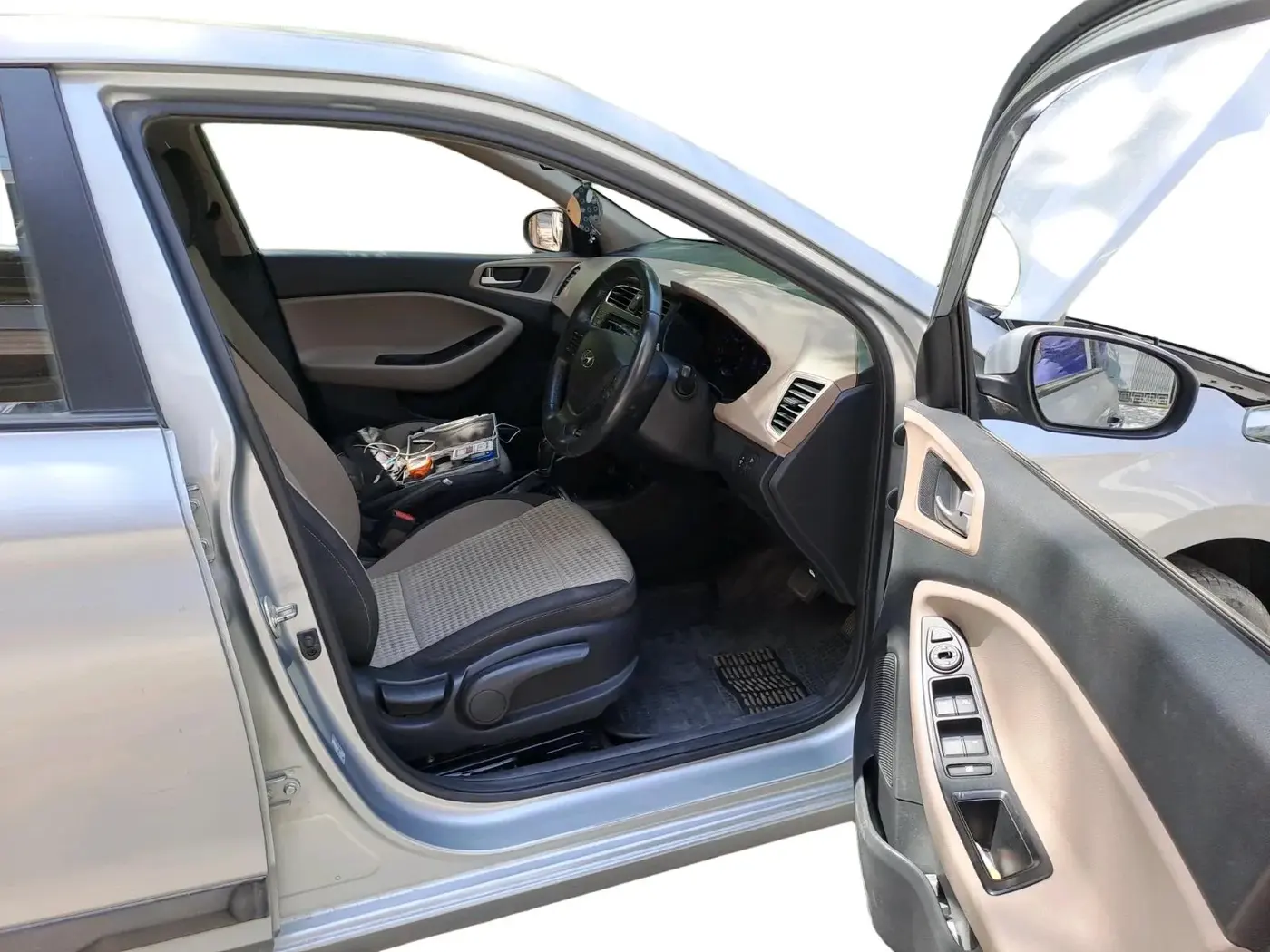 2019 Hyundai Elite i20 ASTA (O) CVT, Petrol, Automatic, 31,212 km, interior