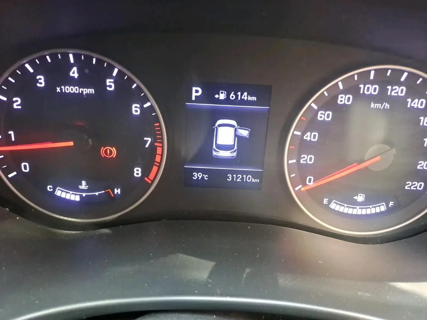 2019 Hyundai Elite i20 ASTA (O) CVT, Petrol, Automatic, 31,212 km, interior