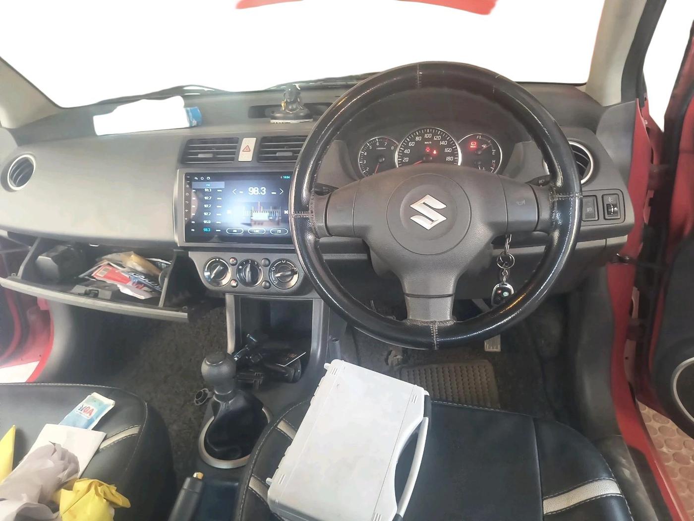 2011 Maruti Swift VXI, Petrol, Manual, 68,675 km, interior
