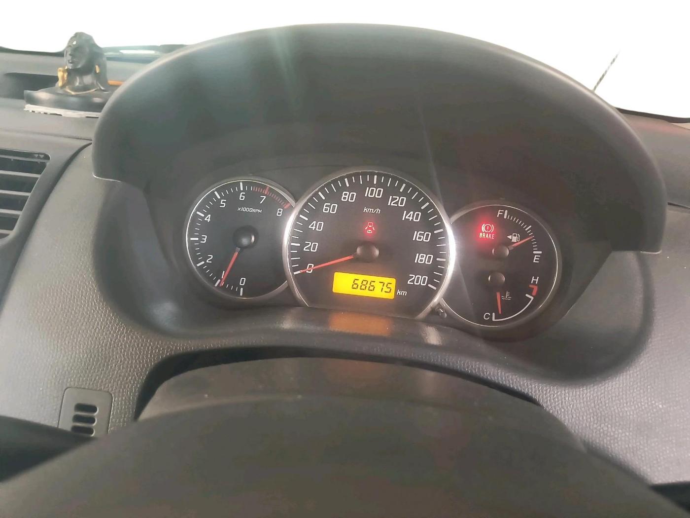 2011 Maruti Swift VXI, Petrol, Manual, 68,675 km, interior