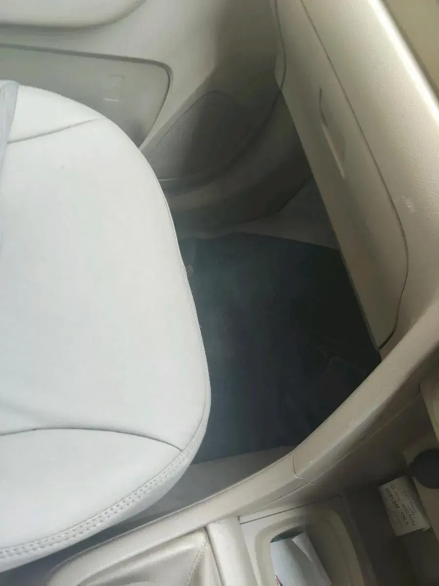 2013 Maruti Ertiga VXI, Petrol, Manual, 1,17,414 km, interior