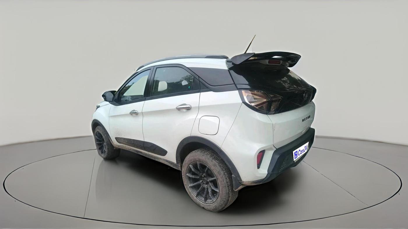 2021 Tata NEXON XM DIESEL, Diesel, Manual, 1,21,771 km, exterior
