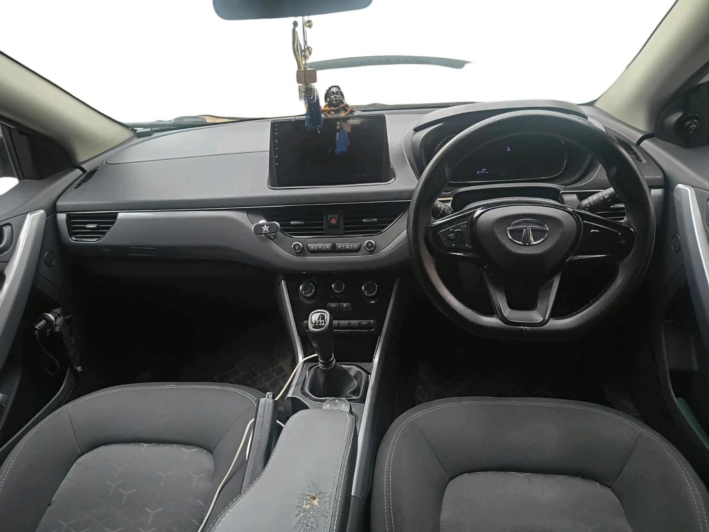 2021 Tata NEXON XM DIESEL, Diesel, Manual, 1,21,771 km, interior