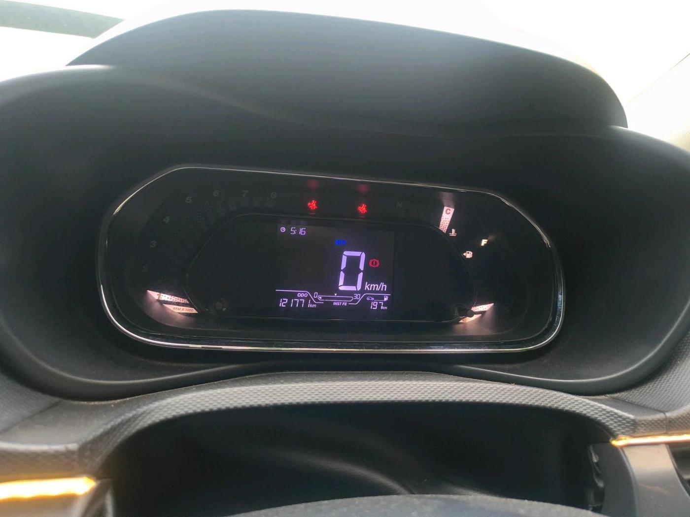 2021 Tata NEXON XM DIESEL, Diesel, Manual, 1,21,771 km, interior
