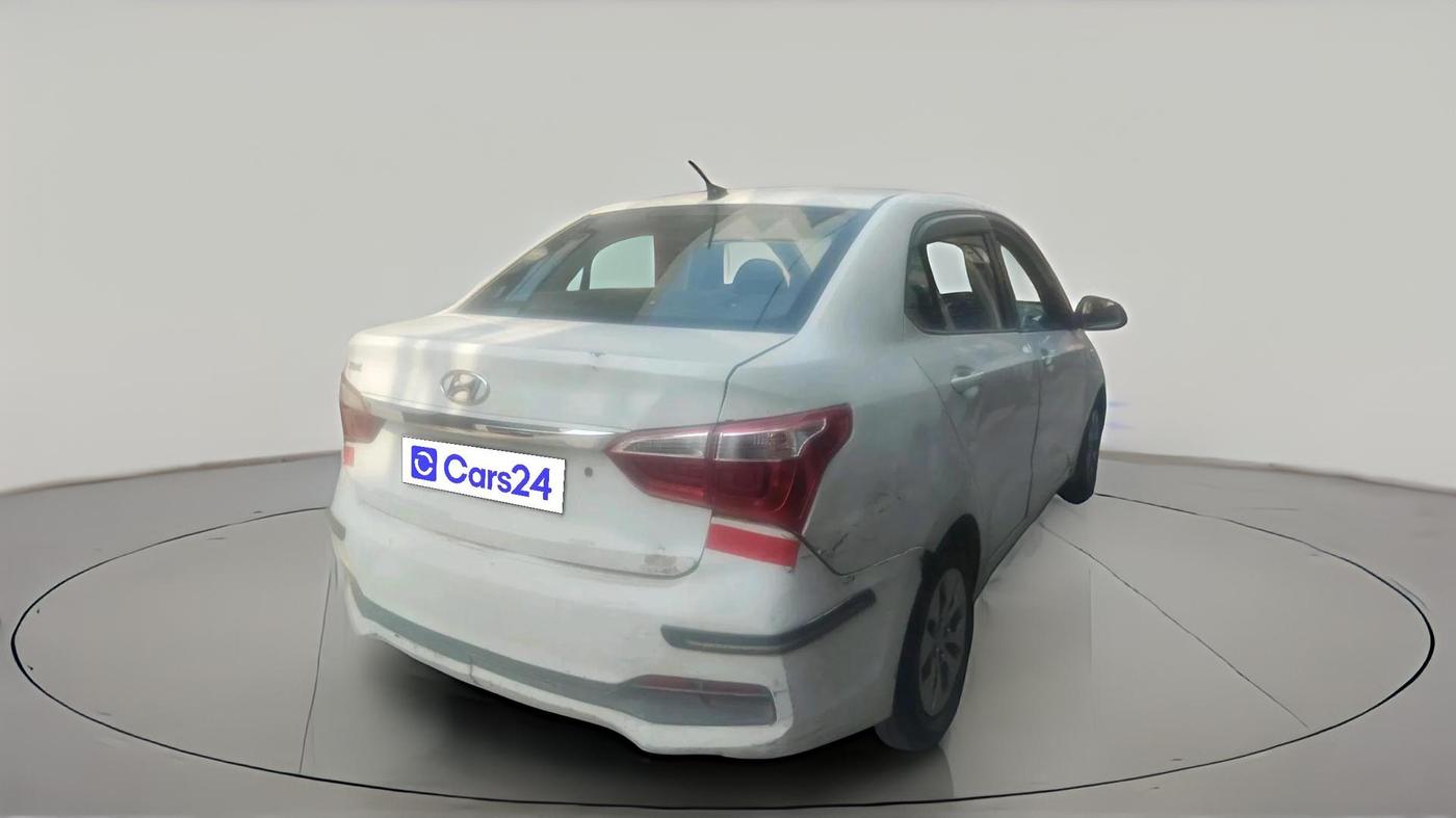 2018 Hyundai Xcent E+, CNG, Manual, 4,23,535 km, exterior