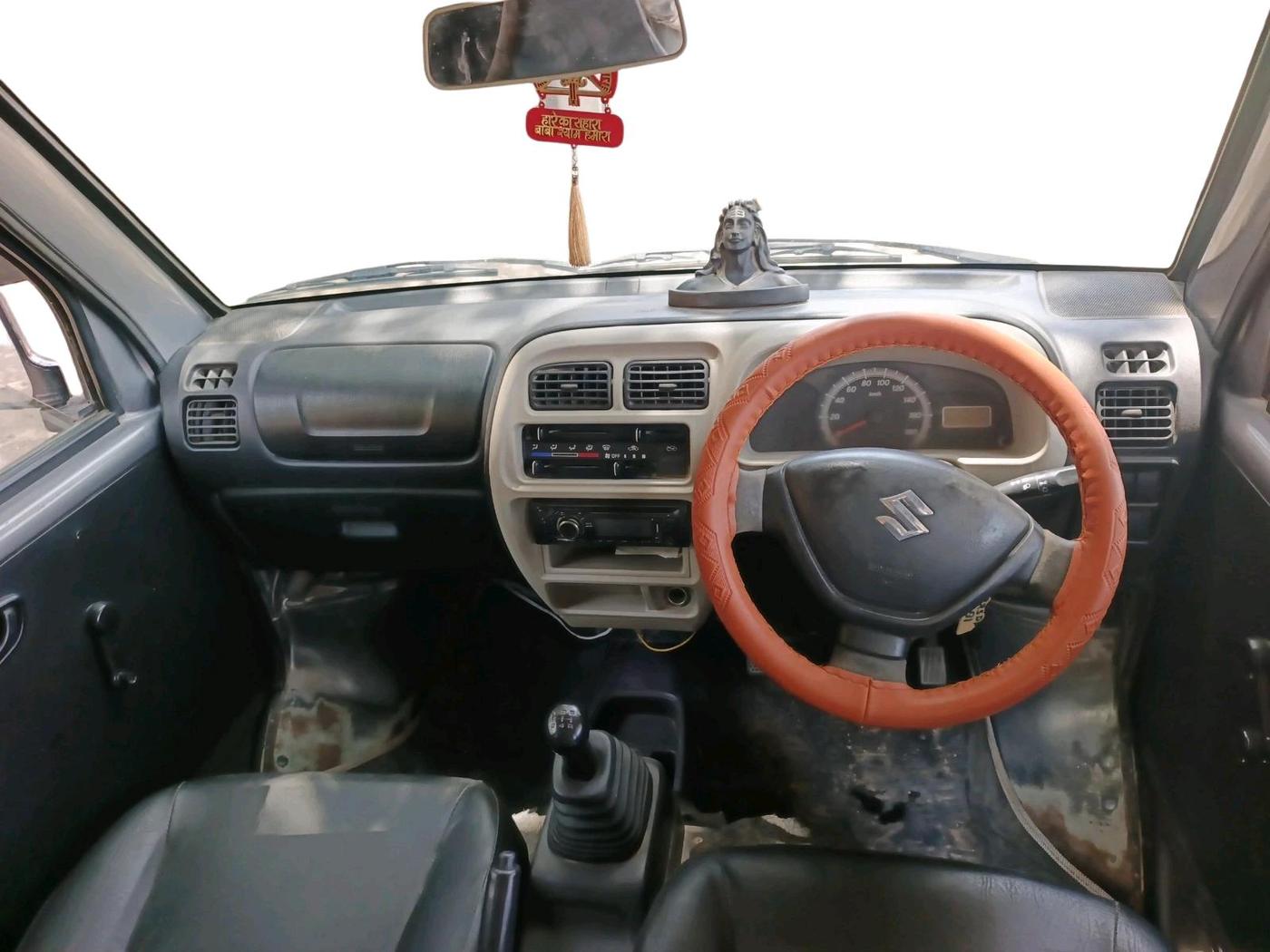 2022 Maruti Eeco 7 STR STD(O), CNG, Manual, 62,265 km, interior
