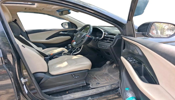 2023 MG HECTOR SHARP PRO 1.5 TURBO MT PETROL, Petrol, Manual, 40,124 km, interior