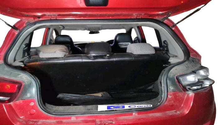 2017 Mahindra Kuv100 K6 PLUS 6 STR, Petrol, Manual, 87,603 km, exterior