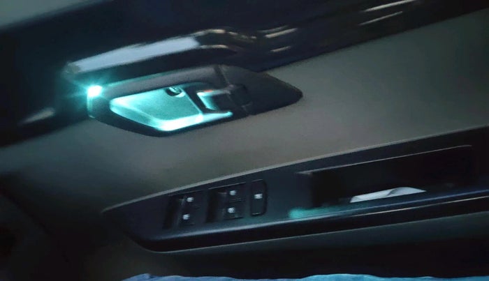 2017 Mahindra Kuv100 K6 PLUS 6 STR, Petrol, Manual, 87,603 km, interior