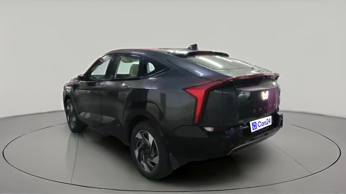 2025 Mahindra XEV 9e Pack Three B79 KWH, Electric, Automatic, 21,071 km, exterior