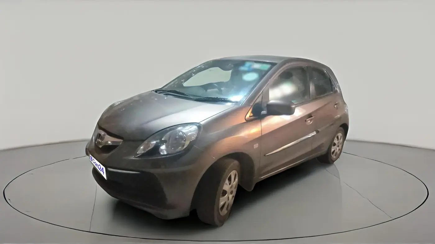 2014 Honda Brio S MT, CNG, Manual, 1,16,344 km, exterior