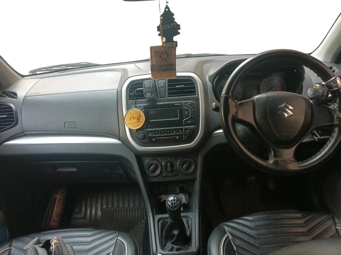 2017 Maruti Vitara Brezza VDI (O), Diesel, Manual, 1,05,897 km, interior