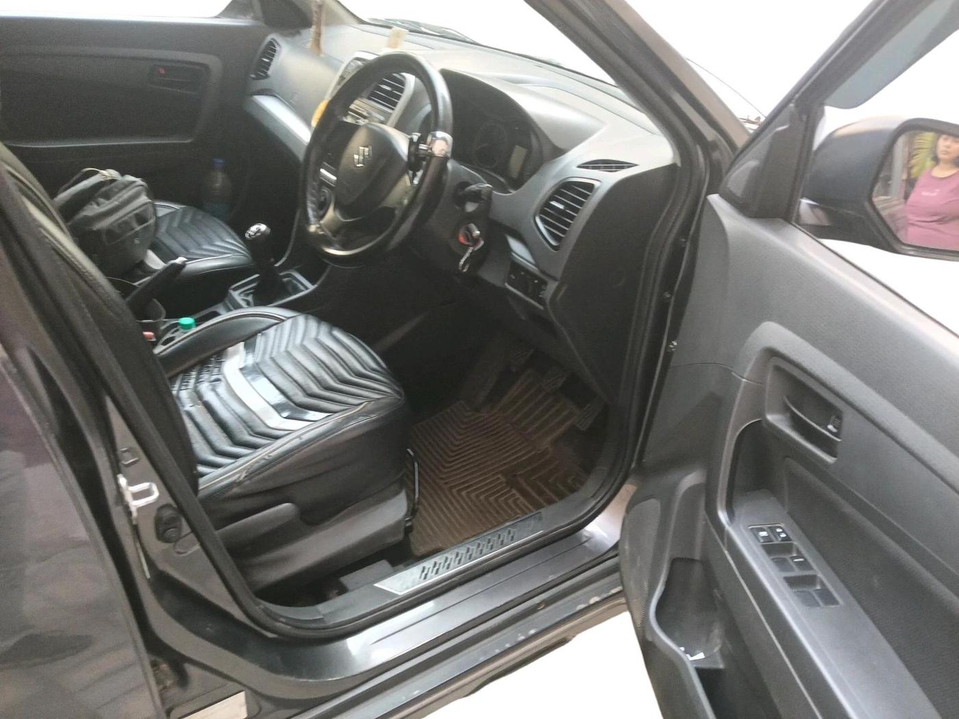 2017 Maruti Vitara Brezza VDI (O), Diesel, Manual, 1,05,897 km, interior