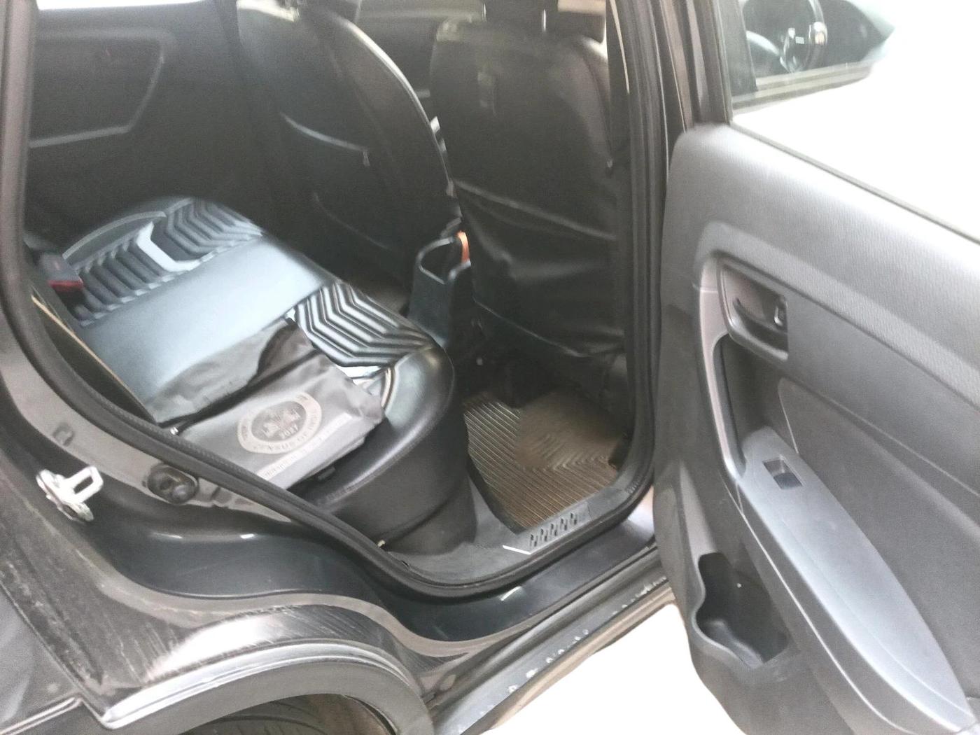 2017 Maruti Vitara Brezza VDI (O), Diesel, Manual, 1,05,897 km, interior