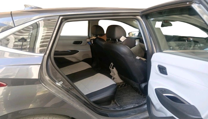 2024 Hyundai NEW I20 ASTA (O) 1.2 IVT, Petrol, Automatic, 26,167 km, interior