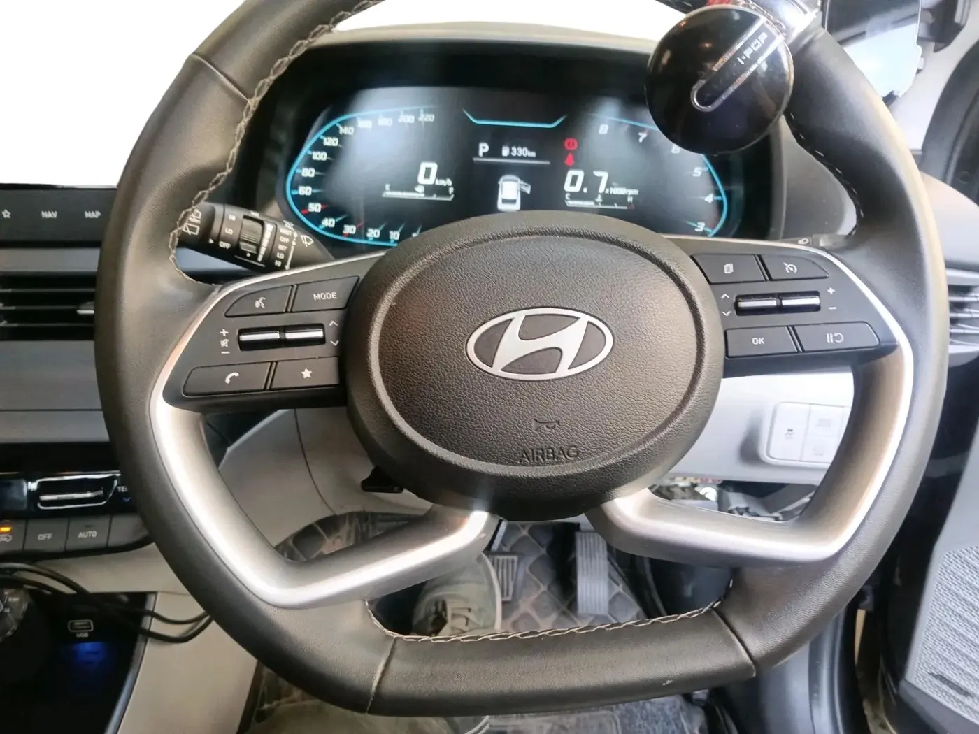 2024 Hyundai NEW I20 ASTA (O) 1.2 IVT, Petrol, Automatic, 26,167 km, interior