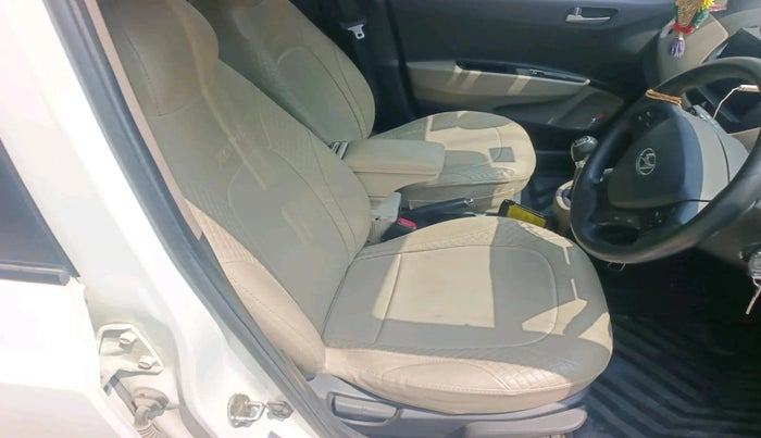 2016 Hyundai Xcent S 1.2 SPECIAL EDITION, Petrol, Manual, 75,584 km, interior